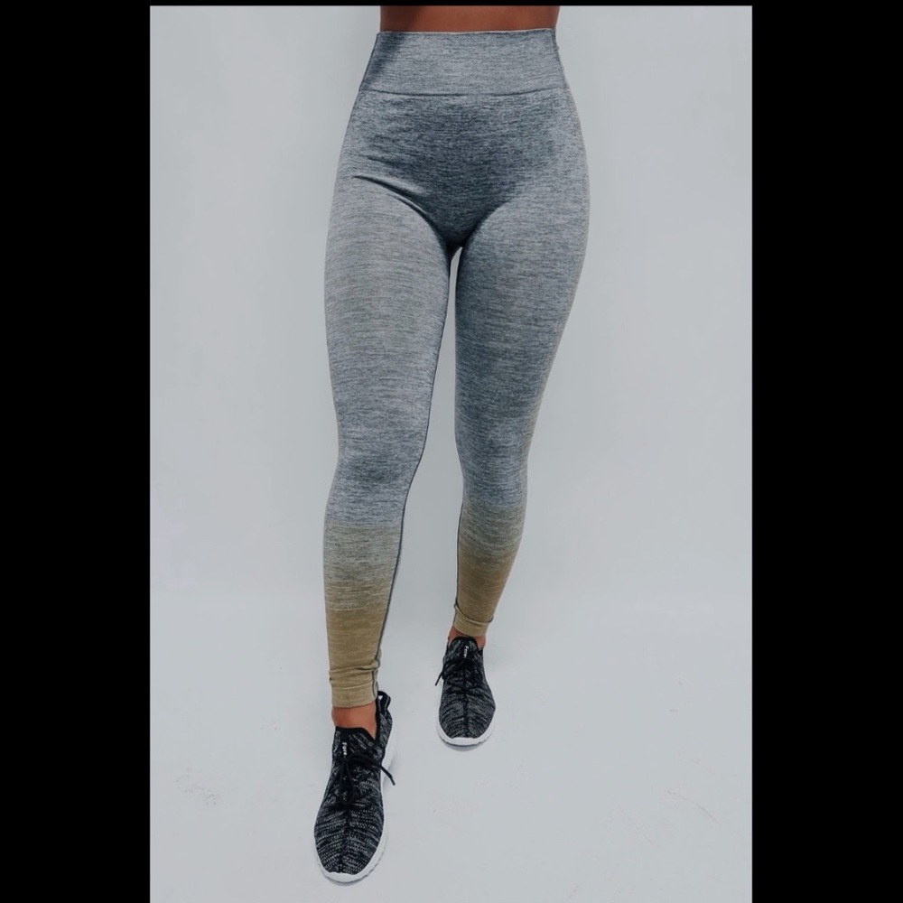 Work out leggings from shop hopes